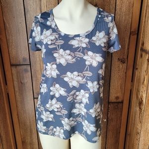 Lularoe | T-shirt